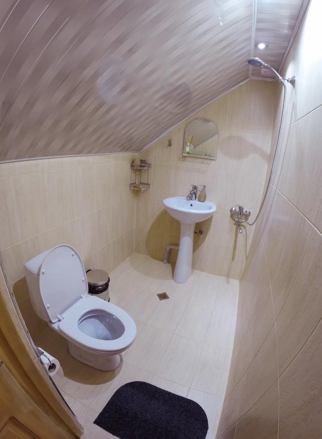 Rivendell Hotel Borjomi Ngoại thất bức ảnh