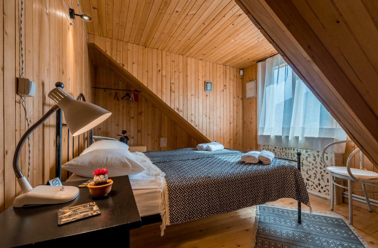 Rivendell Hotel Borjomi Ngoại thất bức ảnh