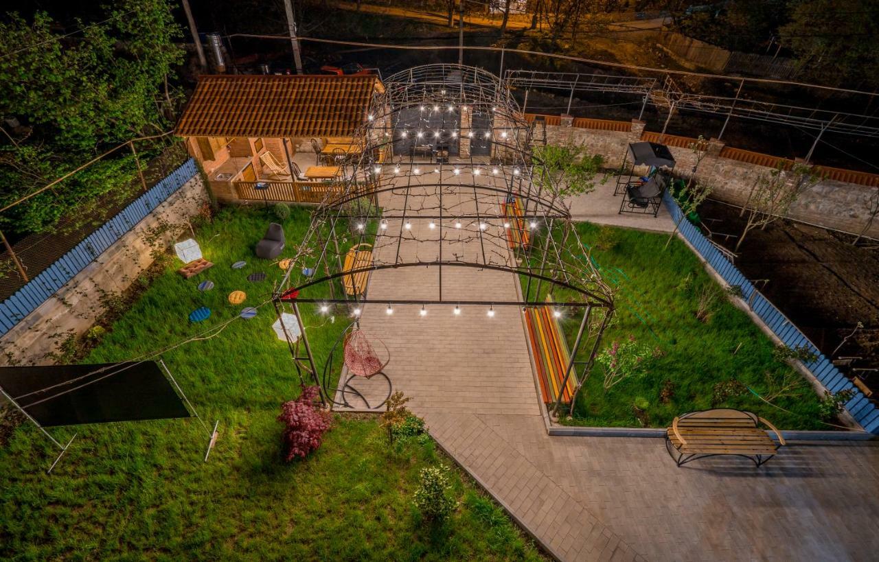 Rivendell Hotel Borjomi Ngoại thất bức ảnh
